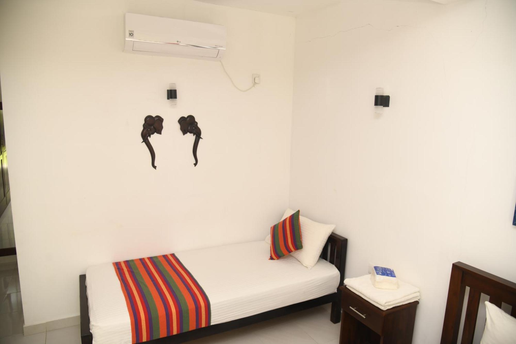 Wild Park Safari Home Stay Udawalawe Luaran gambar