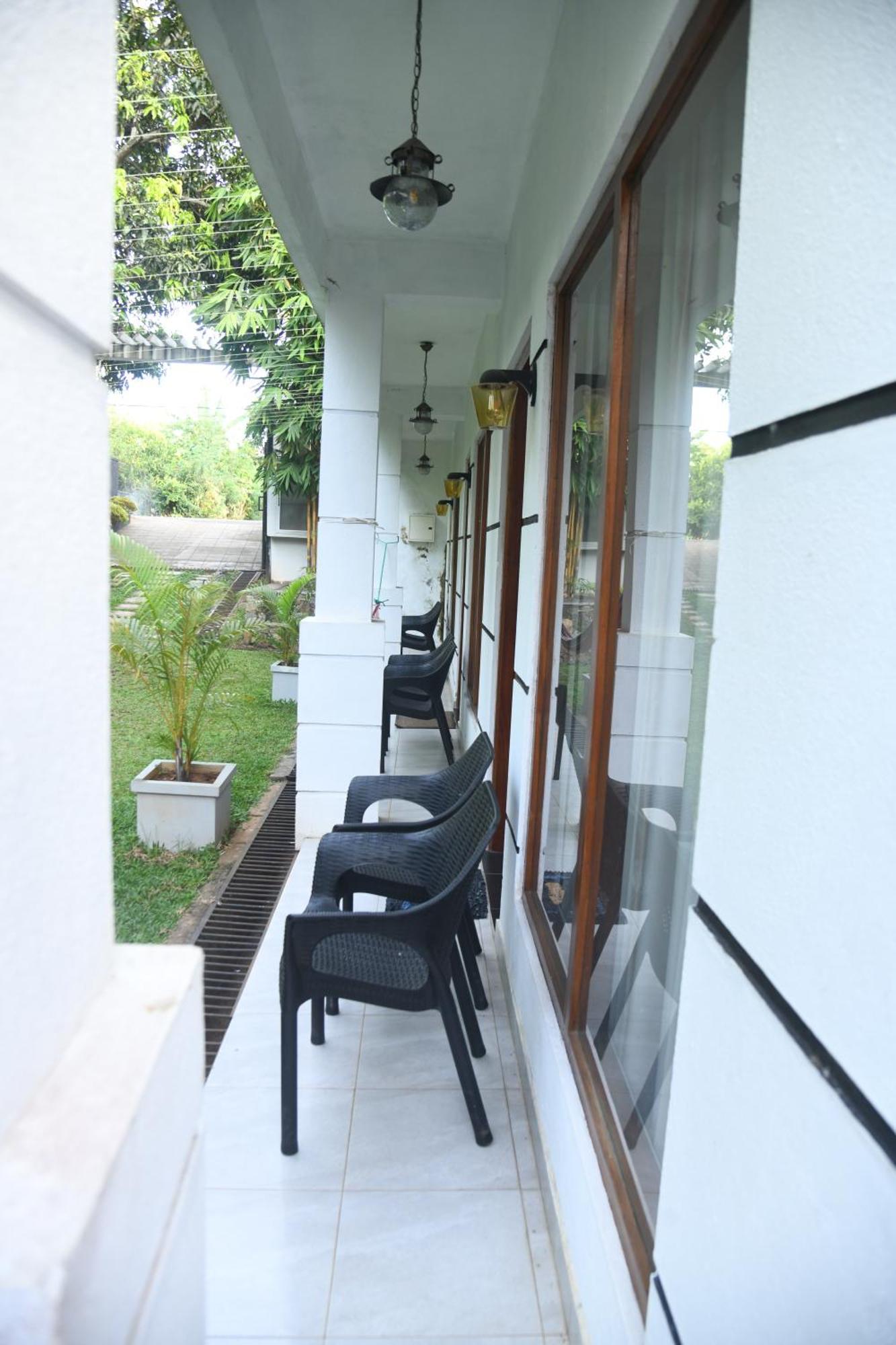 Wild Park Safari Home Stay Udawalawe Luaran gambar